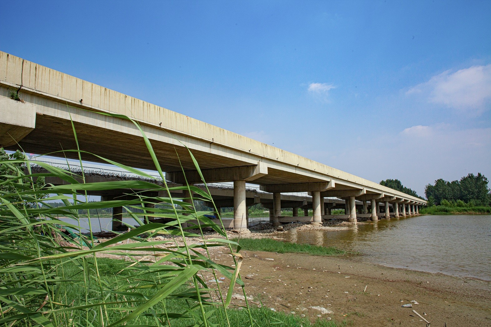 c1c98913394a338c17197d89e0437cf8.jpg 唐馬大橋工程.jpg